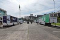 Programa Qualifica Paraná oferece diversos cursos por meio das Carretas do Conhecimentos estacionadas em frente ao Palácio Iguaçu