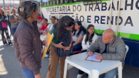 Secretaria do Trabalho, Qualificação e Renda marca presença na Festa do Trabalhador, em Fazenda Rio Grande