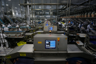 Serviços impulsionam geração de empregos e consolidam liderança do Paraná no mercado de trabalho em 2025