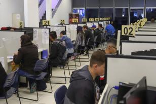 Agências do Trabalhador do Paraná têm 17.188 vagas abertas, maior número do ano