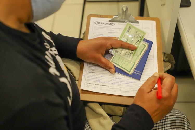 Paraná oferta 10.646 vagas de emprego nas Agências do Trabalhador