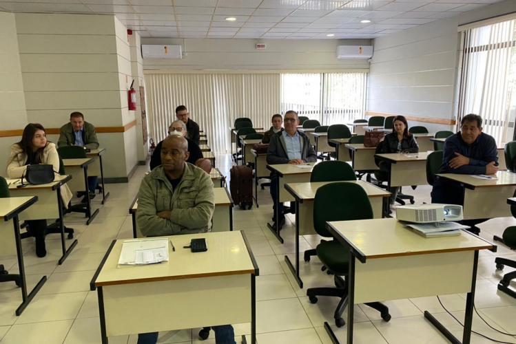 Governo do Estado promove curso de capacitação aos servidores das Agências do Trabalhador na Secretaria da Família, Justiça e Trabalho