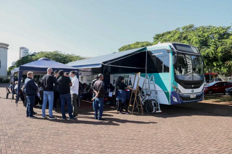 Emprega Mais Paraná faz 1.100 atendimentos de trabalhadores em Apucarana