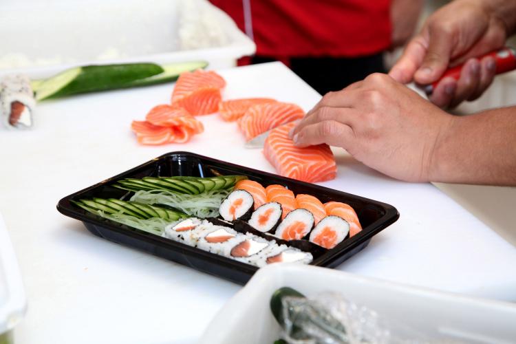 Com saldo de quase 9 mil vagas em abril, Paraná já gerou 61,6 mil empregos em 2022