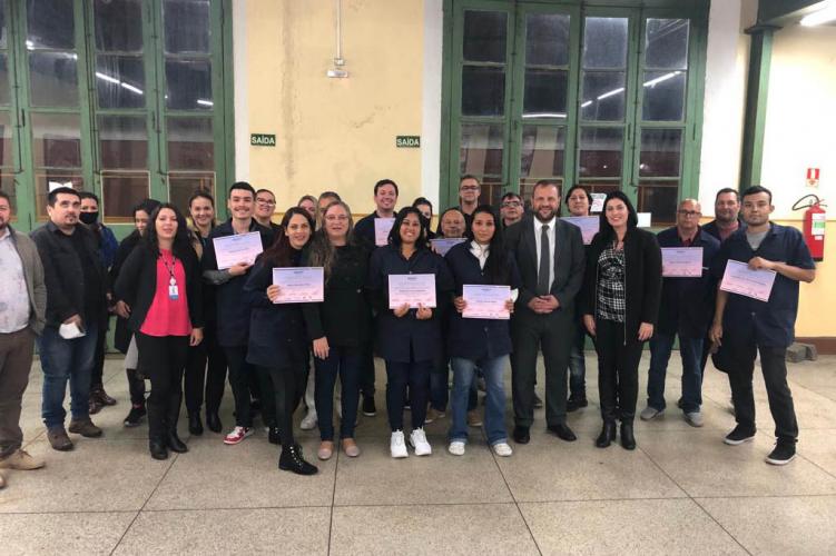 Carreta do Conhecimento forma mais uma turma em Antonina Foto: SEJUF Carreta do Conhecimento forma mais uma turma em Antonina Foto: SEJUF Carreta do Conhecimento forma mais uma turma em Antonina Foto: SEJUF Carreta do Conhecimento forma mais uma turma em Antonina Foto: SEJUF Carreta do Conhecimento forma mais uma turma em Antonina Foto: SEJUF Carreta do Conhecimento forma mais uma turma em Antonina Foto: SEJUF Carreta do Conhecimento forma mais uma turma em Antonina