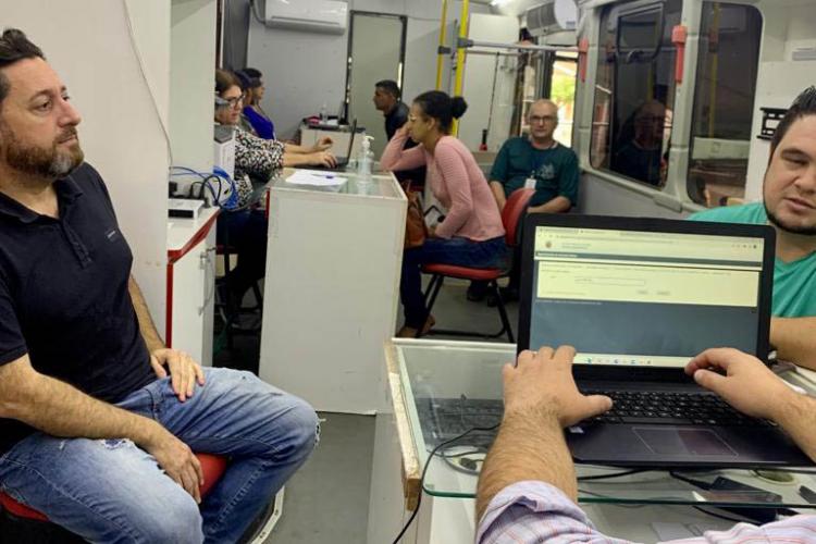 Emprega Mais Paraná encerra passagem pelo Oeste com mais de mil trabalhadores atendidos