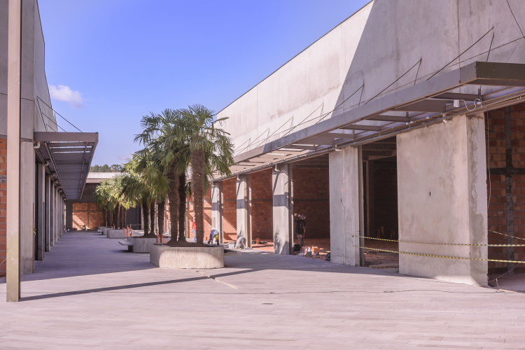 Estado apoia contratações do outlet premium que vai gerar 1,5 mil empregos diretos na RMC