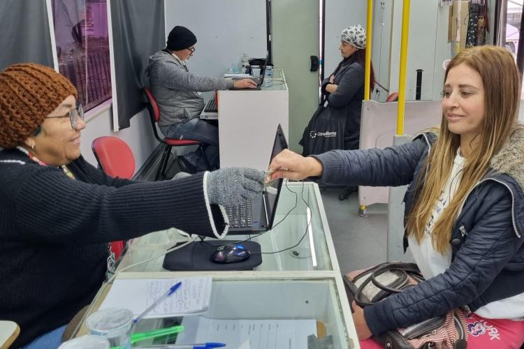 Estado auxilia programação do Dia do Voluntariado no Tatuquara, em Curitiba