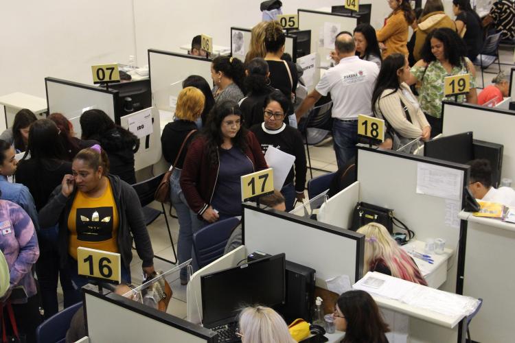 Estado promove nesta quarta-feira mutirão com 800 vagas de emprego para migrantes