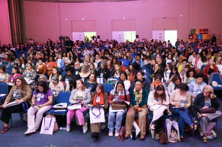 Foto conferência da mulher