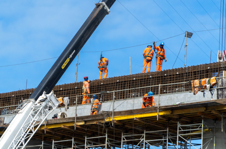 Com 3,2% no 4º trimestre, Paraná chega ao menor índice de desemprego da história em 2025