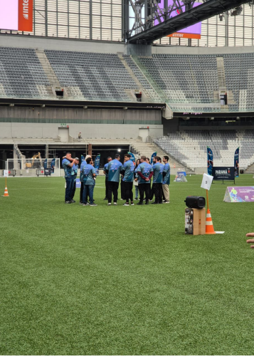 IMAGENS DO mutirão do estádio ao emprego
