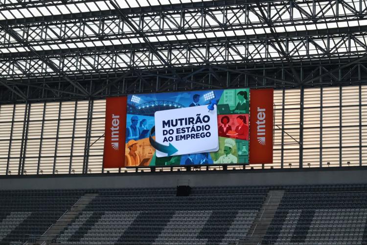 MUTIRÃO DO ESTÁGIO AO EMPREGO