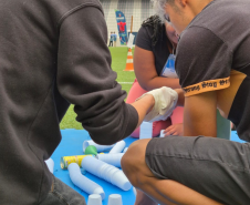IMAGENS DO mutirão do estádio ao emprego