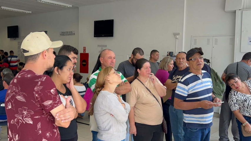 Ritmo acelerado: Paraná abre semana com oferta de 26,5 mil vagas de empregos